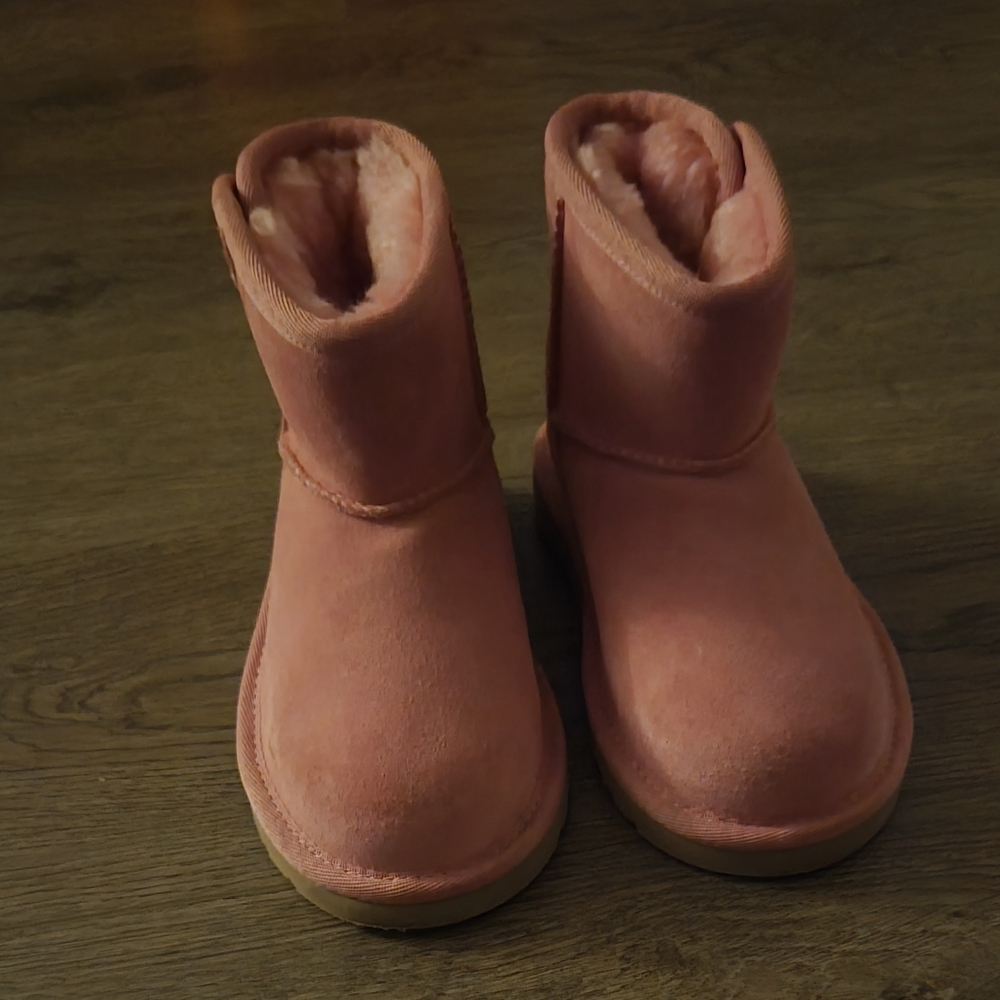 Uggs Cozy Pink Suede Boots Little Girl Sz 10